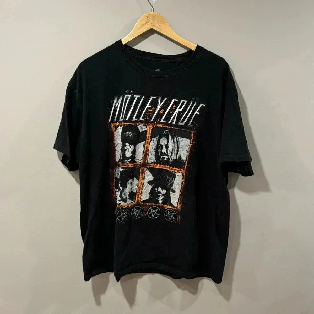 Motley Crue 2012 Tour Concert  T-Shirt